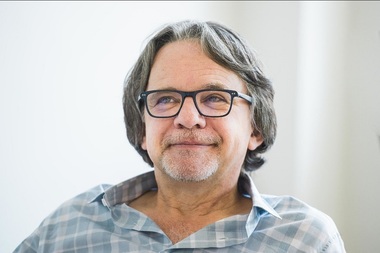Frank Spotnitz, scenaristul şi producătorul serialului "Dosarele X", va susţine în România un masterclass în cadrul proiectului Full Moon Creative Lab