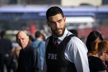 INTERVIU - Actorul Zeeko Zaki este special agent Omar Adom ‘OA’ Zidan în serialul „FBI” de la AXN România: „Încercăm să arătăm ce sacrificii fac detectivii şi soldaţii de pe teren”