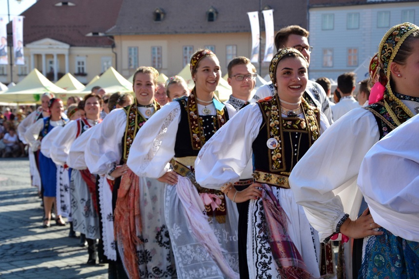 Întâlnirea Internaţională a Saşilor din Transilvania revine la Sibiu. Muzicianul german de origine română Peter Maffay va susţine un concert/ Mesajul artistului - VIDEO