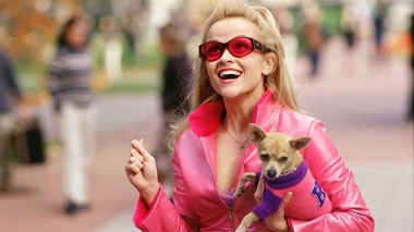 "Legally Blonde", în curând adaptat în serial de Reese Witherspoon 