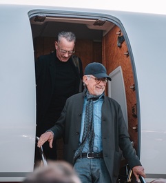 80 de ani de la Debarcare - Tom Hanks şi Steven Spielberg participă la comemorări - FOTO