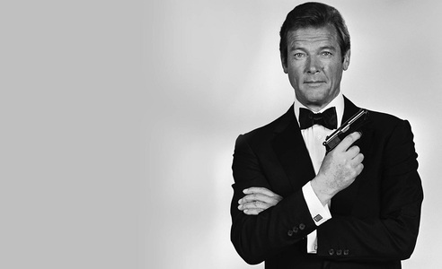 Mormântul actorului britanic Roger Moore, star în franciza "James Bond", a fost vandalizat la Monaco