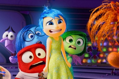 "Întors pe dos 2" s-a menţinut pe prima poziţie în clasamentul românesc de weekend. Filmul de groază apocaliptic "Fără zgomot: Ziua 1", debut pe locul doi - VIDEO