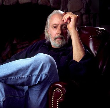 Robert Towne, scenaristul clasicului ”Chinatown", cu Jack Nicholson şi Faye Dunaway, a murit la vârsta de 89 de ani