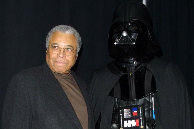 Actorul James Earl Jones, vocea personajului Darth Vader din trilogia originală Războiul Stelelor, a murit la vârsta de 93 de ani