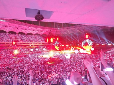 Coldplay va susţine în 2025 şase spectacole pe Wembley din Londra şi două pe stadionul Craven Park din Hull. Noul album al trupei, „Moon Music”, lansat în 4 ocrtombrie