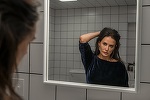 „Substanţa/ The Substance”, film care i-a adus lui Demi Moore primul Glob de Aur, rulează în cinematografele din România/ VIDEO