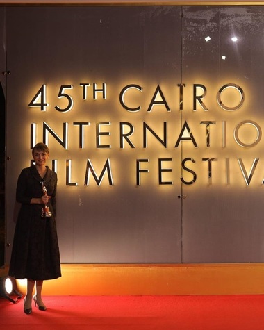 „Anul nou care n-a fost”, regizat şi produs de Bogdan Mureşanu, premiat cu Piramida de Aur la Festivalul de Film de la Cairo