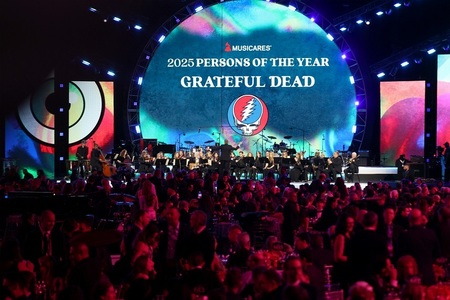 O gală organizată înaintea decernării premiilor Grammy a strâns milioane de dolari pentru ajutorarea victimelor incendiilor din Los Angeles
