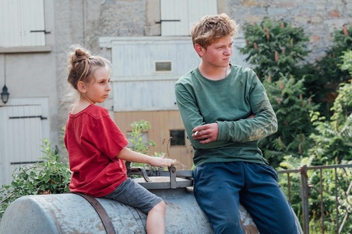 „Sfinte caşcaval!”, un film de Louise Curvoisier premiat la Cannes, are premiera românească în 26 martie - VIDEO