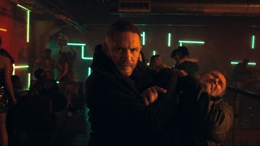 Producţii noi pe Netflix din aprilie - Sezonul 7 „Black Mirror”, thrillerul „Havoc” cu Tom Hardy, „Carlos Alcaraz: My Way”, animaţia „Asterix & Obelix: The Big Fight”/ VIDEO