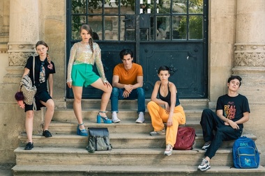 "Hoţii de subiecte" - Liceenii sunt încurajaţi să vorbească despre pregătirea la examene şi câştigă teste gratuite pentru toate materiile