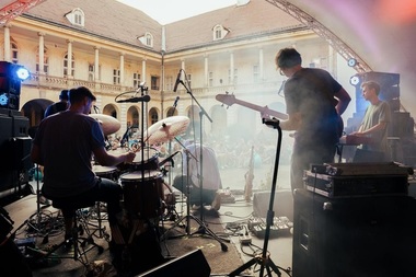 TIFF.24 - Artişti din România, Germania, Ucraina, SUA, Canada sau Franţa vor cânta pe scena de la Muzeul de Artă