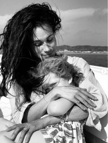 Meghan Markle sărbătoreşte ziua de naştere a fiicei sale Lilibet cu o fotografie inedită