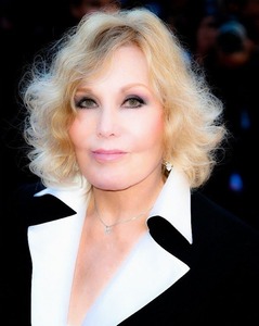 Kim Novak va fi onorată la Festivalul de Film de la Veneţia cu Leul de Aur pentru întreaga carieră