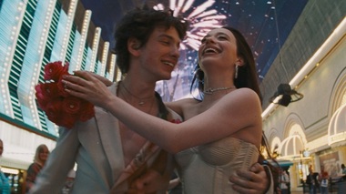 Filmul „Anora”, câştigător a cinci premii Oscar, este disponibil pe SkyShowtime din 19 iunie/ VIDEO