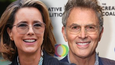 Tea Leoni şi Tim Daly s-au căsătorit. Cei doi s-au cunoscut pe platourile de filmare ale filmului Madam Secretary