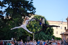 Un nou weekend „Străzi Deschise – Bucureşti, Promenadă urbană” aduce arta şi distracţia pe Calea Victoriei / Restricţii rutiere