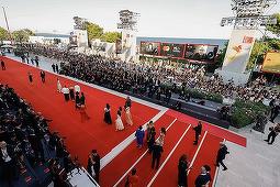 Festivalul de Film de la Veneţia se pregăteşte să primească elita cinematografiei mondiale