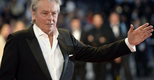 Fiul lui Alain Delon, Alain-Fabien, îi dă în judecată pe fratele şi sora sa pentru a anula testamentul actorului