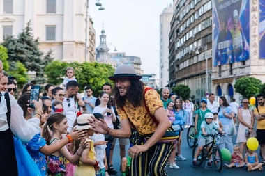 Primul weekend de toamnă la „Străzi deschise - Bucureşti”: Parade, sport şi divertisment pe Calea Victoriei şi strada Bârcă din Sectorul 5