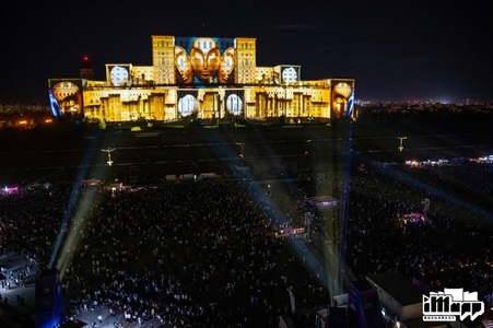 Peste 200.000 de persoane au sărbătorit Zilele Bucureştiului în Piaţa Constituţiei - FOTO