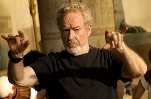 Ridley Scott critică „mediocritatea” Hollywoodului şi preferă să se uite la propria filmografie: „E o porcărie”