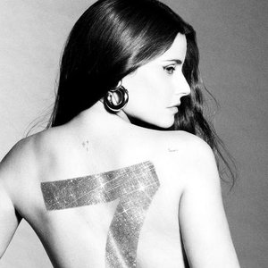 Cântăreaţa Nelly Furtado a anunţat că îşi va întrerupe activitatea artistică „pe o perioadă nedeterminată”