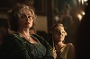 „Cele şapte cadrane, de Agatha Christie”, cu Mia McKenna-Bruce şi Helena Bonham Carter, din ianuarie pe Netflix/ VIDEO