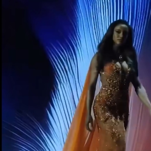 Miss Jamaica a căzut de pe scenă în timpul rundelor preliminare ale concursului Miss Universe - VIDEO