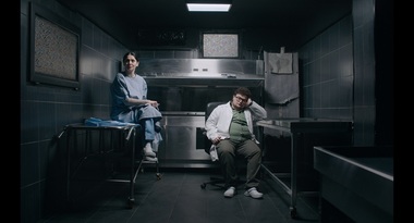 „Nu mă lăsa să mor”, o poveste de ficţiune cu Cosmina Stratan şi Elina Löwensohn despre realitatea dureroasă a singurătăţii, din 5 decembrie în cinematografe/ VIDEO