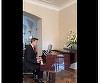 Ambasadorul britanic la Bucureşti a interpretat la pian o colindă şi a urat ”Sărbători fericite!” românilor - VIDEO