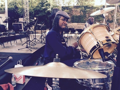 Sly Dunbar, legenda jamaicană a bateriei, a murit