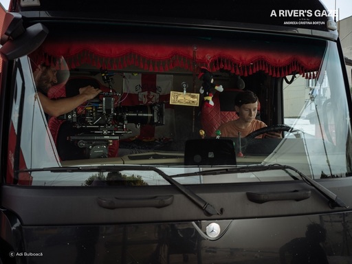 "Malul Vânăt/ A River’s Gaze", primul lungmetraj semnat de Andreea Cristina Borţun, produs de Sebastian Stan, debutează în şapte festivaluri internaţionale - VIDEO