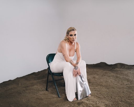 Cântăreaţa Kesha, ironizată de Casa Albă după ce a denunţat utilizarea muzicii sale de către armata americană