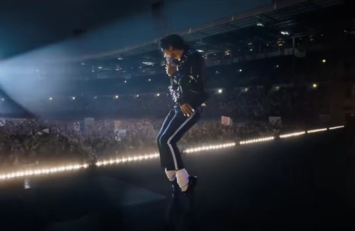 Familia Jackson s-a alăturat fanilor la Berlin pentru premiera mondială a filmului biografic despre Michael Jackson. Jaafar Jackson îl interpretează pe unchiul său, Michael. Filmul are toate şansele de a bate recordul de debut