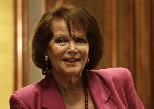 Bijuteriile Claudiei Cardinale s-au vândut la licitaţie cu peste 826.000 de euro