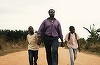 „Umbra tatălui meu”, câştigător al premiului BAFTA pentru Cel mai bun film de debut, intră în cinematografele din România/ VIDEO