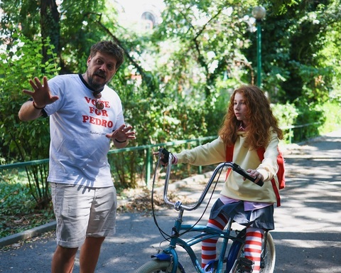 „Olguţa şi un bunic de milioane", regizat de Pedro B. Abreu, se filmează în Bucureşti şi Cluj-Napoca