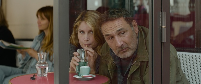Laetitia Casta şi Gilles Lellouche, detectivi fără voie în comedia „Crima de la etajul 3”, din 11 septembrie la cinema/ VIDEO