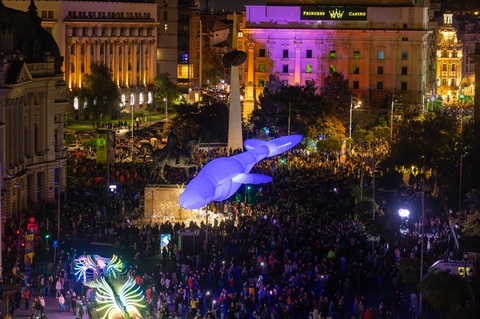 Festivalul Spotlight - 19 instalaţii imersive şi 6 clădiri emblematice de pe Calea Victoriei transformate prin video mapping