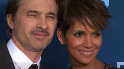 Halle Berry este acuzată de abuz asupra copilului de către fostul ei soţ, Olivier Martinez, care solicită un ordin de restricţie