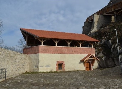 Cetatea Devei se redeschide pentru turişti în aprilie, după lucrări de restaurare care au durat trei ani