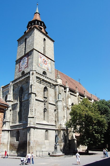 Peste 530.000 de vizitatori la bisericile fortificate, în 2015, prin programul "Descoperă sufletul Transilvaniei"