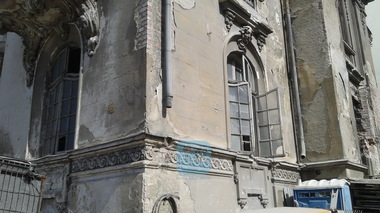 La casa Nanu-Muscel lucrările continuă, în ciuda solicitării ministrului Culturii ca acestea să fie sistate. GALERIE FOTO