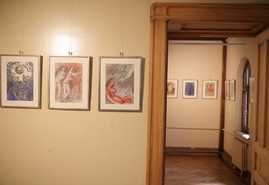 ”Marc Chagall-The Meaning of Life”: litografii în valoare de 40.000 de euro, expuse la Castelul Cantacuzino din Buşteni