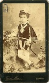 Orice vizitator îşi poate crea propria expoziţie de fotografie veche, la Muzeul Naţional al Ţăranului Român