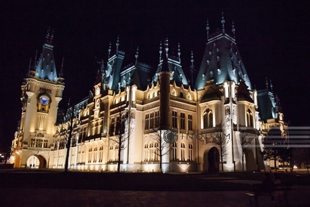 Palatul Culturii din Iaşi, redeschis după opt ani, în prezenţa lui Cioloş. Lucrările de restaurare au costat 26 milioane euro. GALERIE FOTO, VIDEO