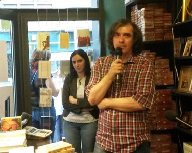 Mircea Cărtărescu, în postura de ”librar pentru o zi”:”Solenoid” este singura mea carte care e mai mult decât literatură