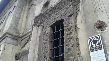 REPORTAJ - Începe restaurarea Bisericii cu Sfinţi; Ministerul Culturii şi Primăria Sector 2 împart costurile de peste 550.000 de euro